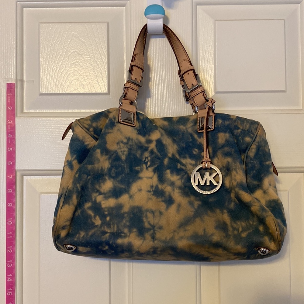 Michael Kors Handbag - Picture 2 of 14